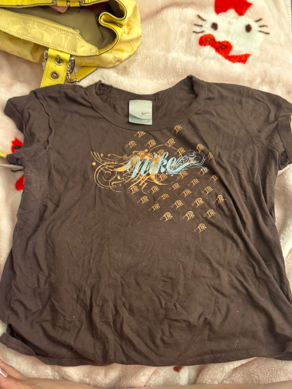 Nike Men's Brown Short Sleeve Tee with Blue & Gold Graphic